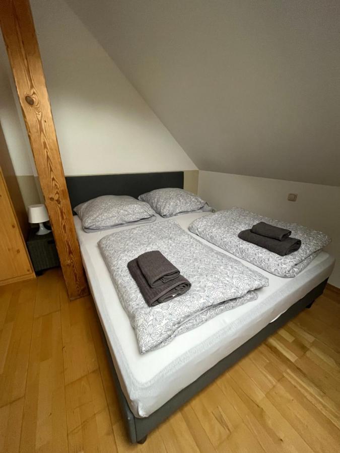 Doppelzimmer, Tv- Bad, Kuehlschrank- Parkplatz-17 Meine Bagian luar foto